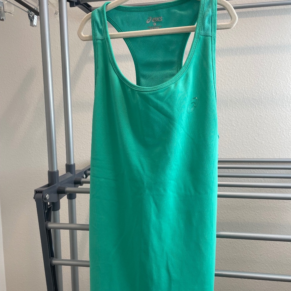 Asics workout top